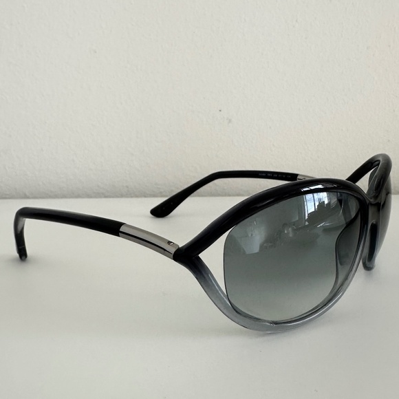 Tom Ford TF8 Jennifer Sunglasses- Blue Gray Gradient 20B - Picture 5 of 11